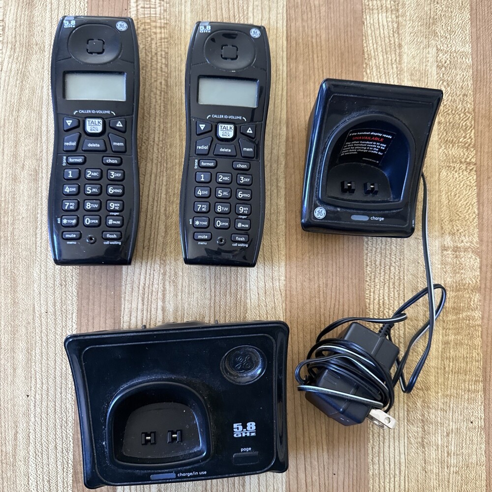 GE Cordless Phones Lot For Parts 25922FE2-a 5.8 GHz 25922